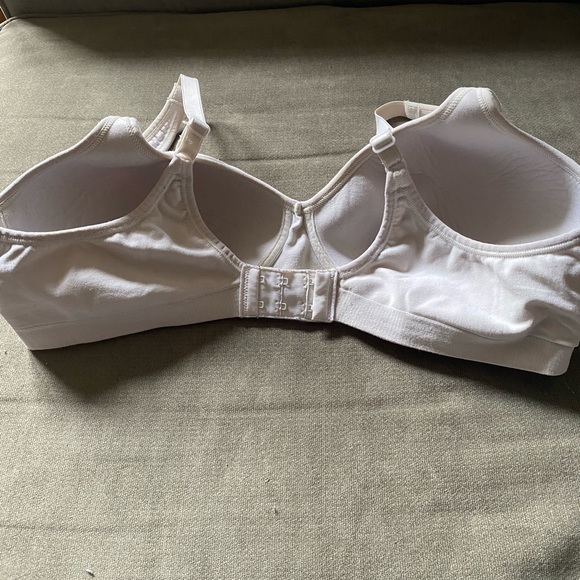 Bali Comfort Revolution Wireless Bra 36C - Picture 8 of 12